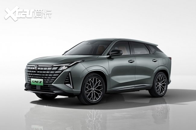 性价比新能源SUV推荐适合年轻家庭冰球突